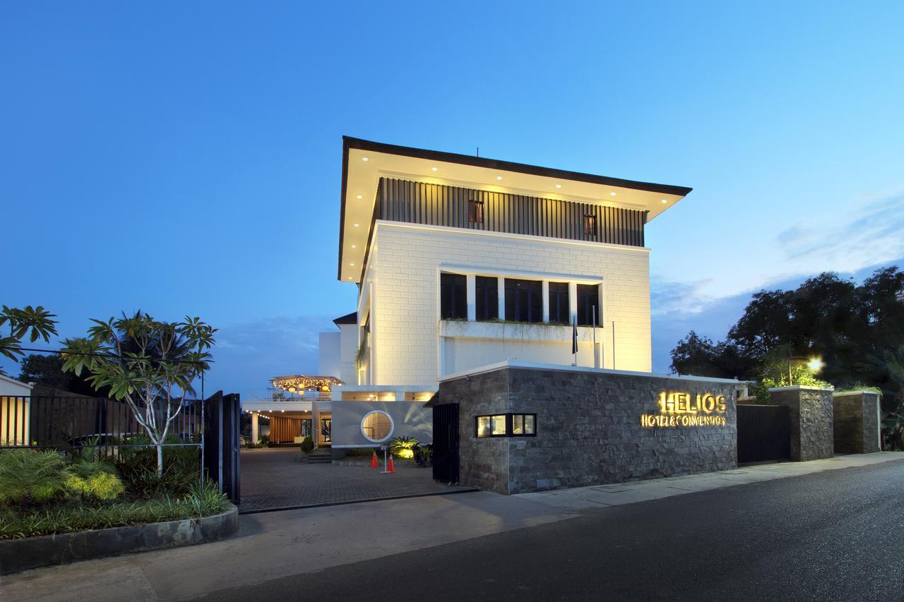 เฮลิออส โฮเต็ล แอนด์ คอนเวนชั่น Hotel Watampone ภายนอก รูปภาพ