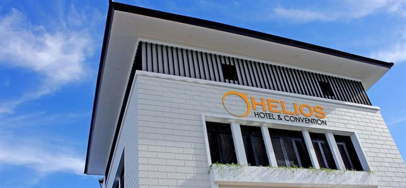 เฮลิออส โฮเต็ล แอนด์ คอนเวนชั่น Hotel Watampone ภายนอก รูปภาพ